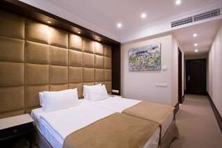 Санатории Rixos-Prykarpattya Resort Трускавец Классический двухместный номер с 2 отдельными кроватями-1